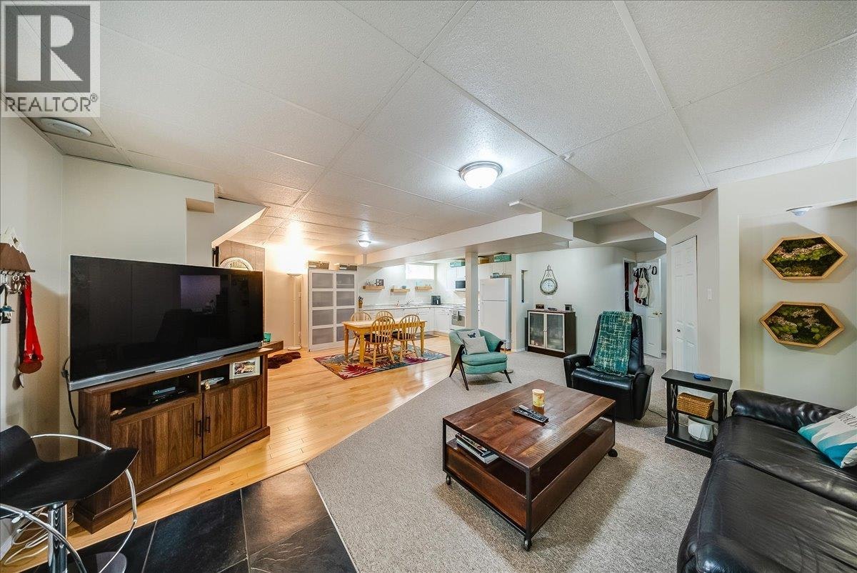 1021 Bridgeview Crescent, Castlegar, BC, V1N 4K9 - 34