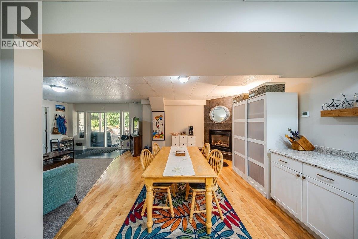 1021 Bridgeview Crescent, Castlegar, BC, V1N 4K9 - 40