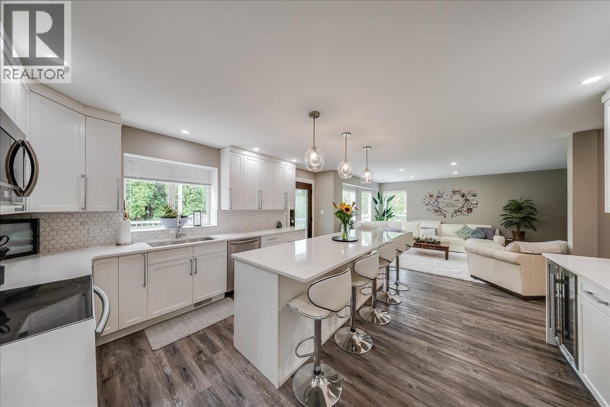 1021 Bridgeview Crescent - 3