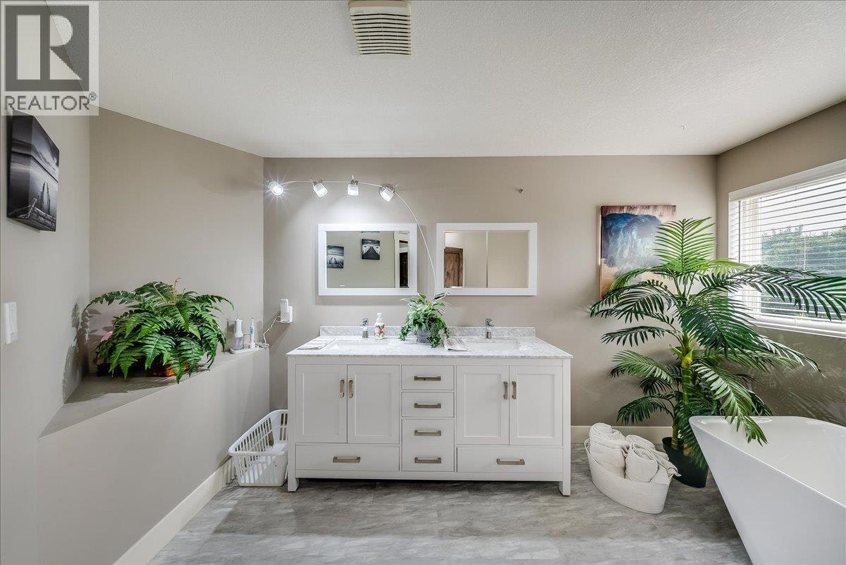 1021 Bridgeview Crescent, Castlegar, BC, V1N 4K9 - 26