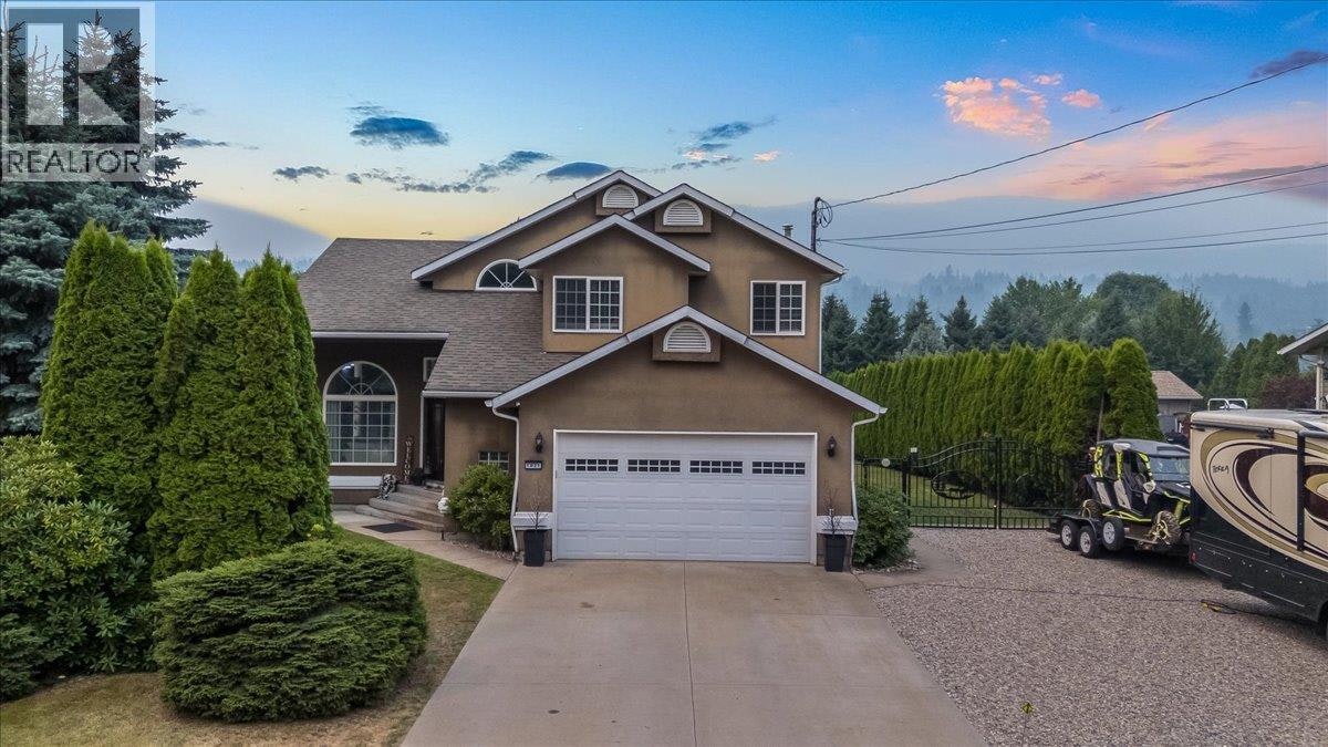 1021 Bridgeview Crescent - 2