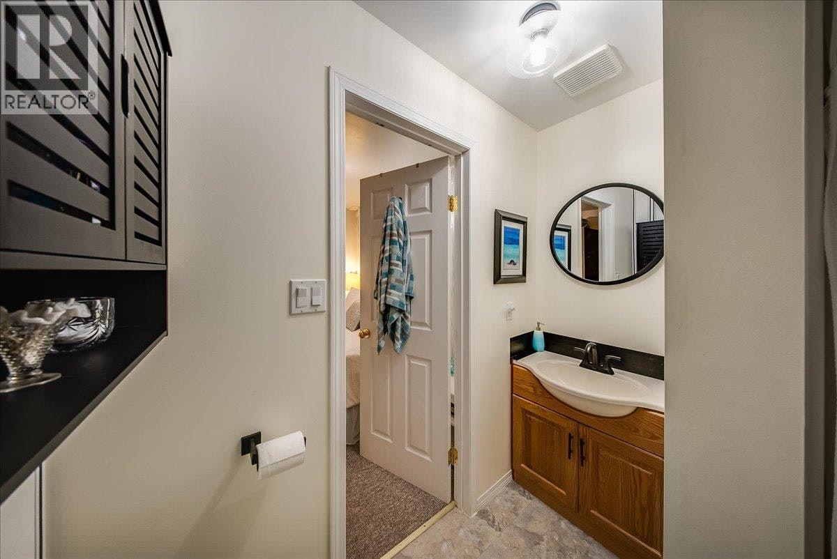 1021 Bridgeview Crescent, Castlegar, BC, V1N 4K9 - 46