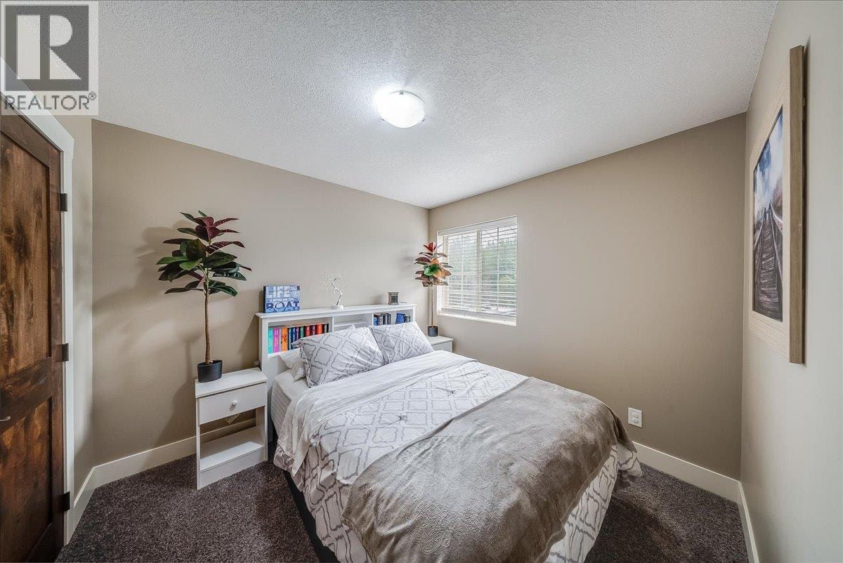1021 Bridgeview Crescent, Castlegar, BC, V1N 4K9 - 30