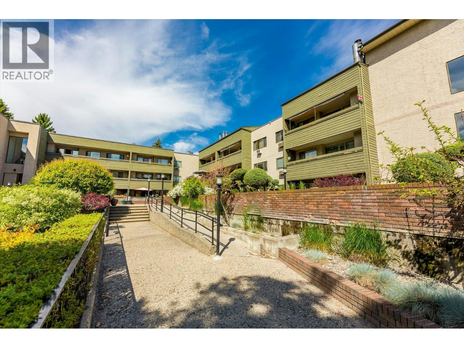 307-1056 Bernard Avenue, Kelowna, BC, V1Y 8L7