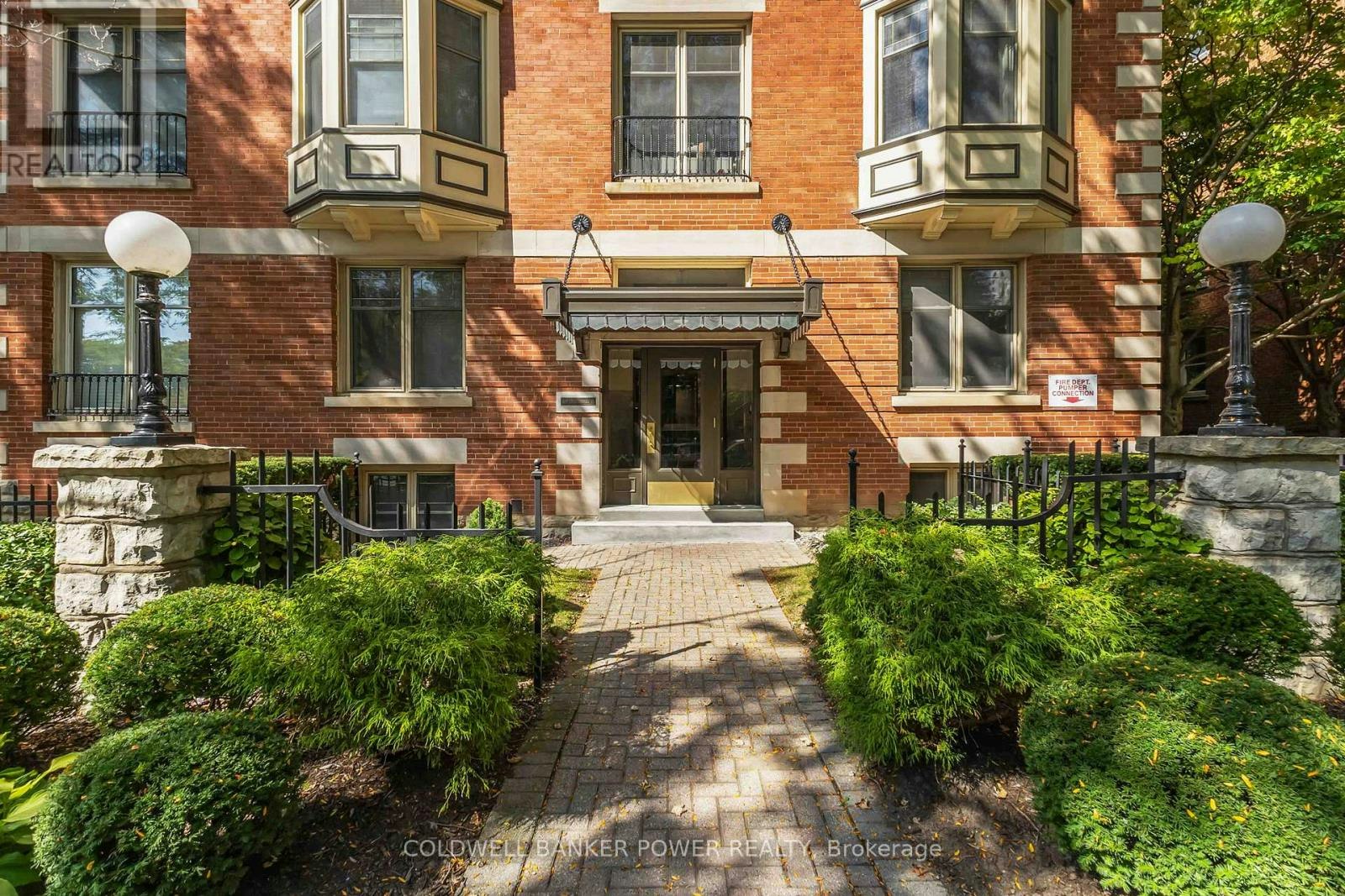 308-460 Wellington Street, London, ON, N6A 3P8