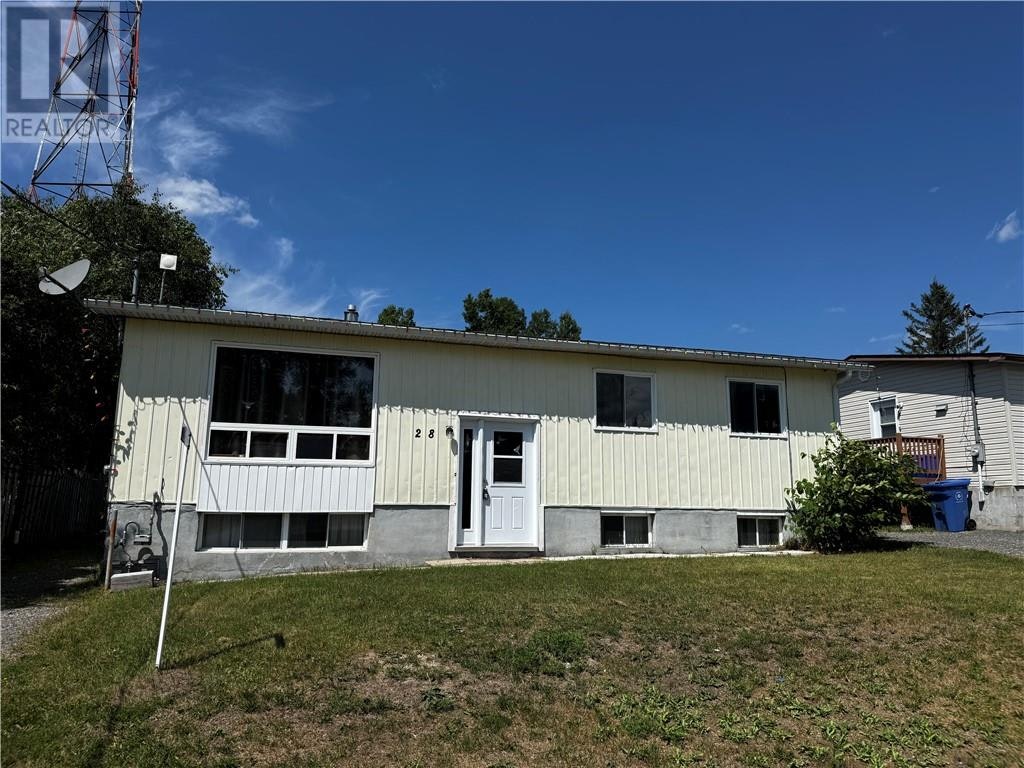 28 Spruce Street, Temagami, ON, P0H 2A0