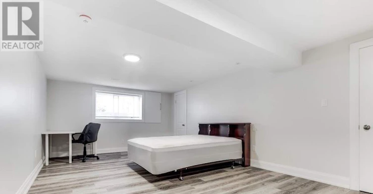 LOWER-11 Bowhill Crescent, Toronto, ON, M2J 3S1 - 4