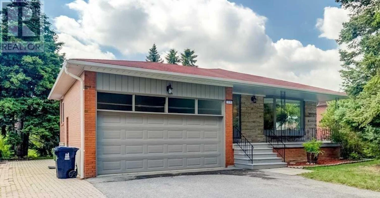 LOWER-11 Bowhill Crescent, Toronto, ON, M2J 3S1