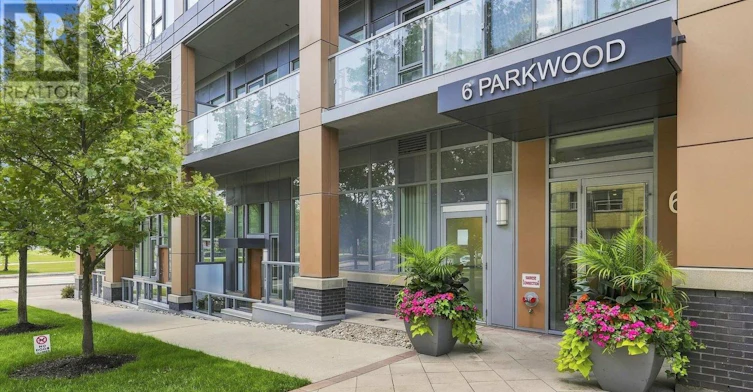 516-6 Parkwood Avenue, Toronto, ON, M4V 0A3 - 4