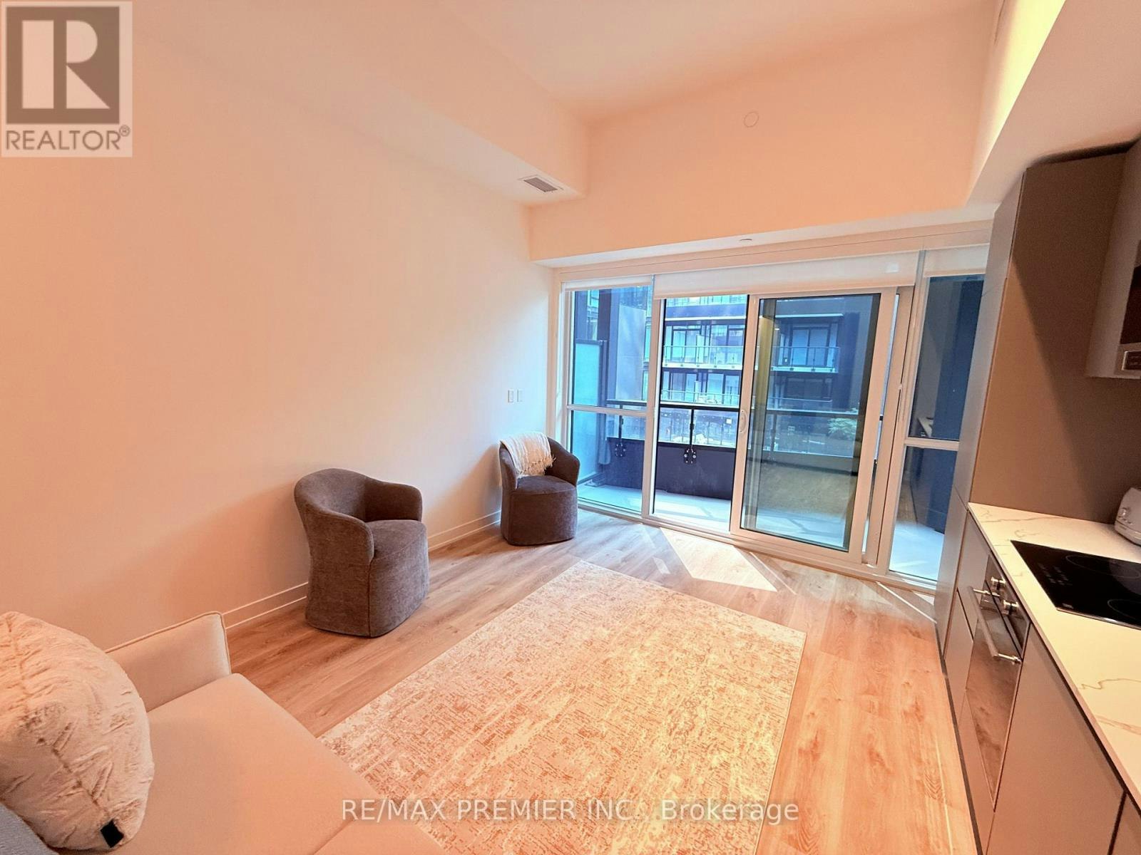 410S-110 Broadway Avenue, Toronto, ON, M4P 1V7 - 3