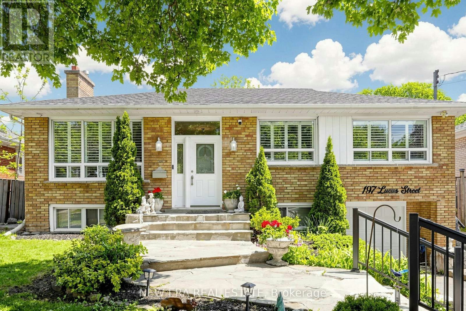 197 Lucas Street, Richmond Hill, ON, L4C 4P8