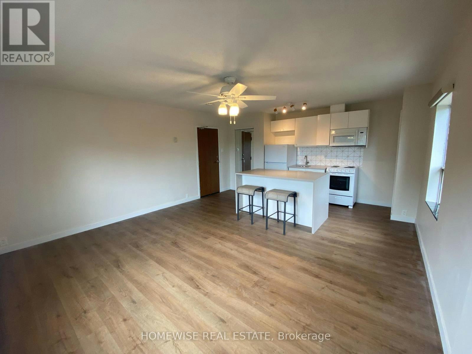 302-5 High Park Boulevard, Toronto, ON, M6R 1M5 - 2