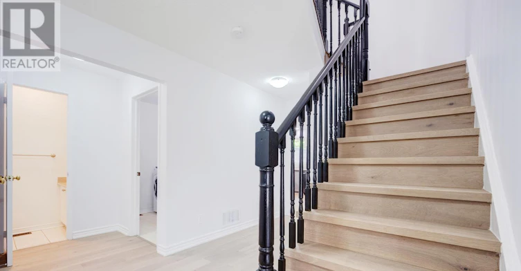 15 Nymark Place, Brampton, ON, L6S 5T5 - 16
