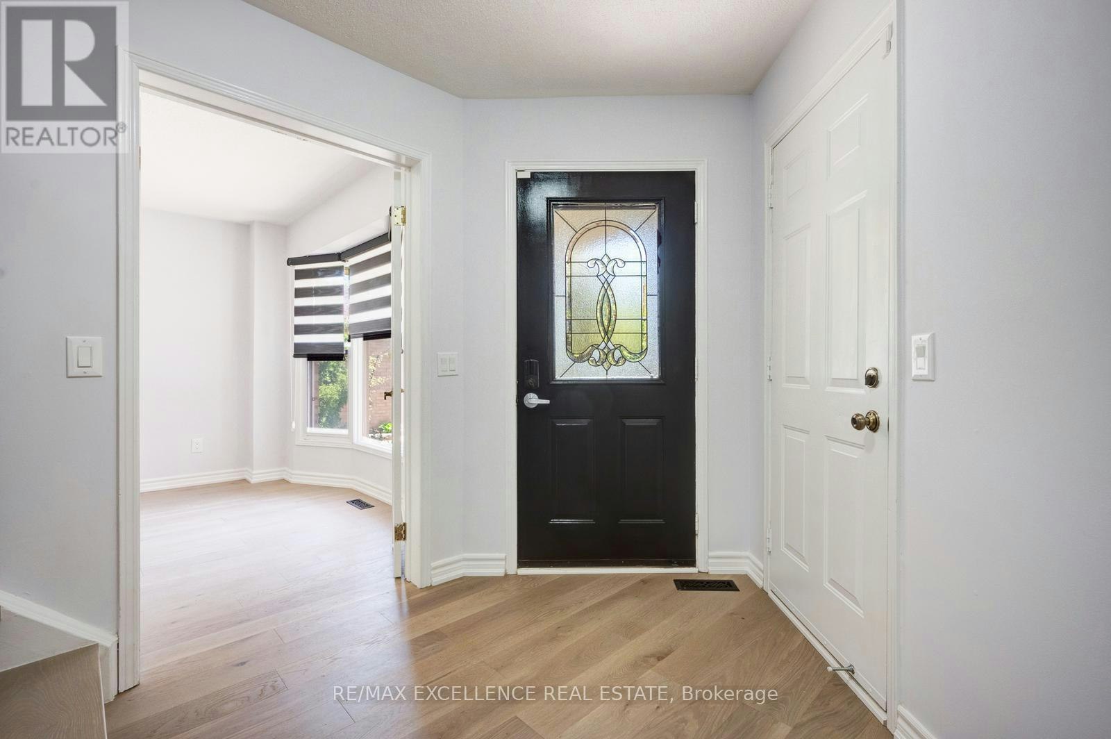 15 Nymark Place, Brampton, ON, L6S 5T5 - 5