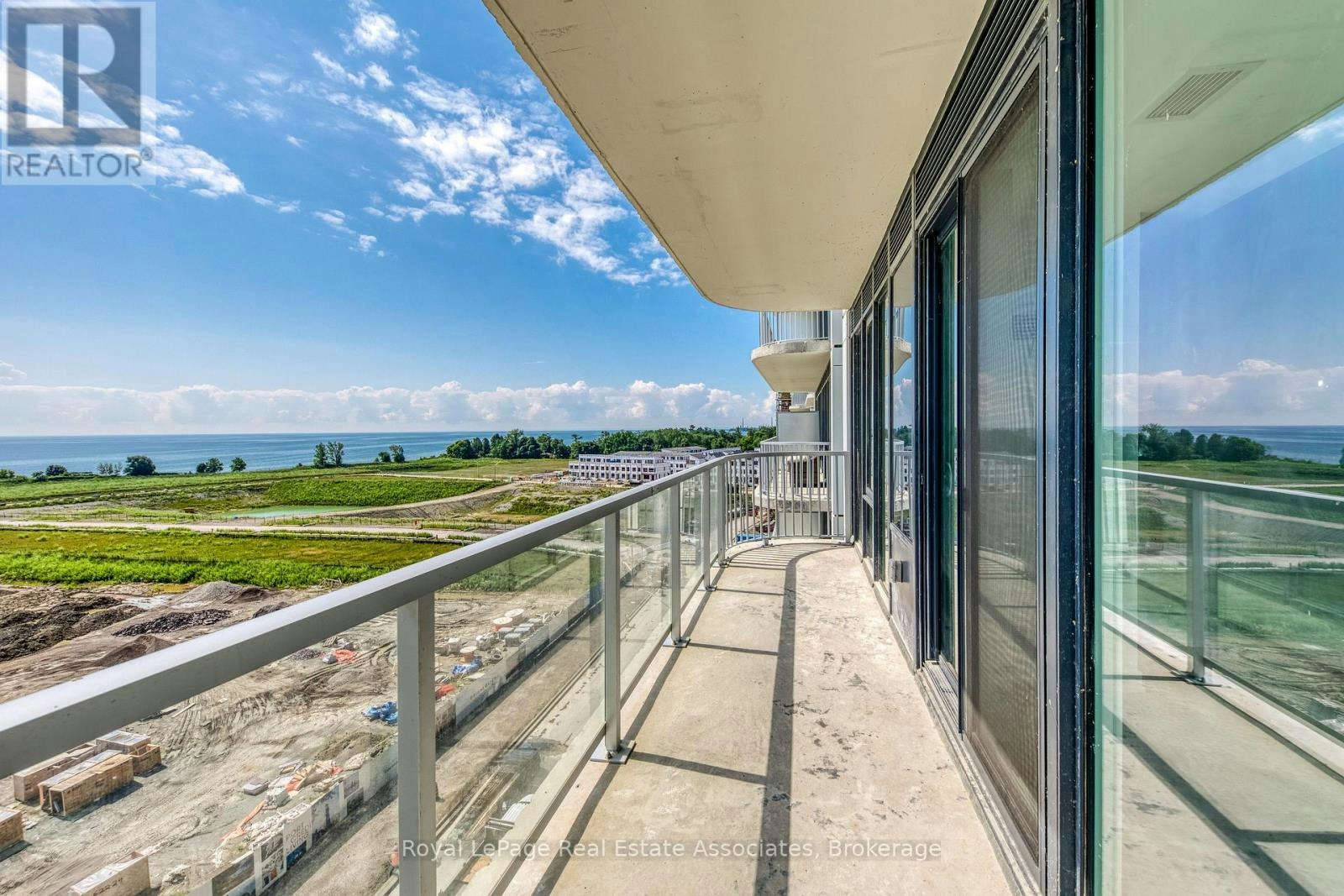 806-220 Missinnihe Way, Mississauga, ON, L5H 0A9 - 24