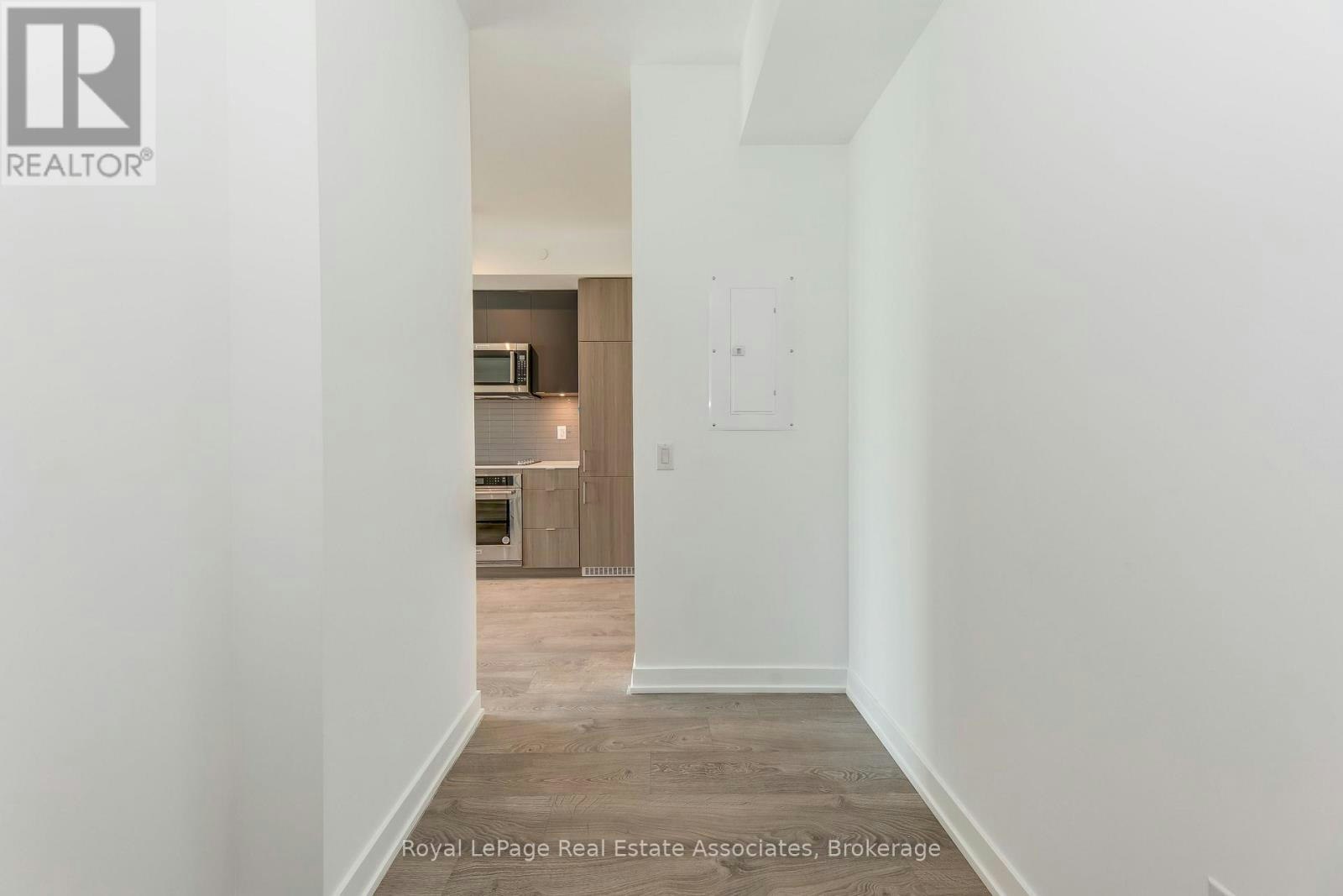 806-220 Missinnihe Way, Mississauga, ON, L5H 0A9 - 13