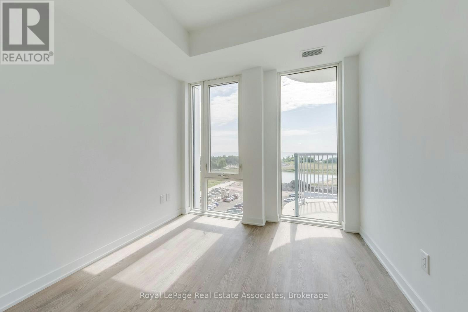 806-220 Missinnihe Way, Mississauga, ON, L5H 0A9 - 18
