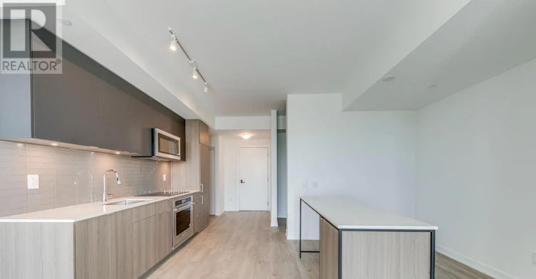 806-220 Missinnihe Way, Mississauga, ON, L5H 0A9 - 5