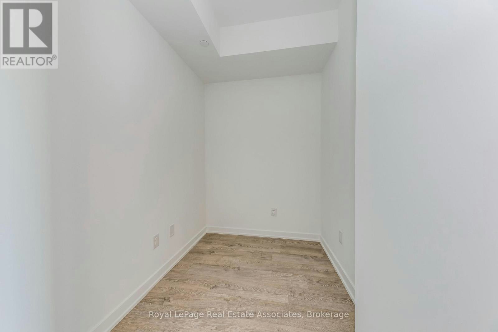 806-220 Missinnihe Way, Mississauga, ON, L5H 0A9 - 12