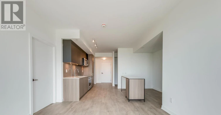 806-220 Missinnihe Way, Mississauga, ON, L5H 0A9 - 2