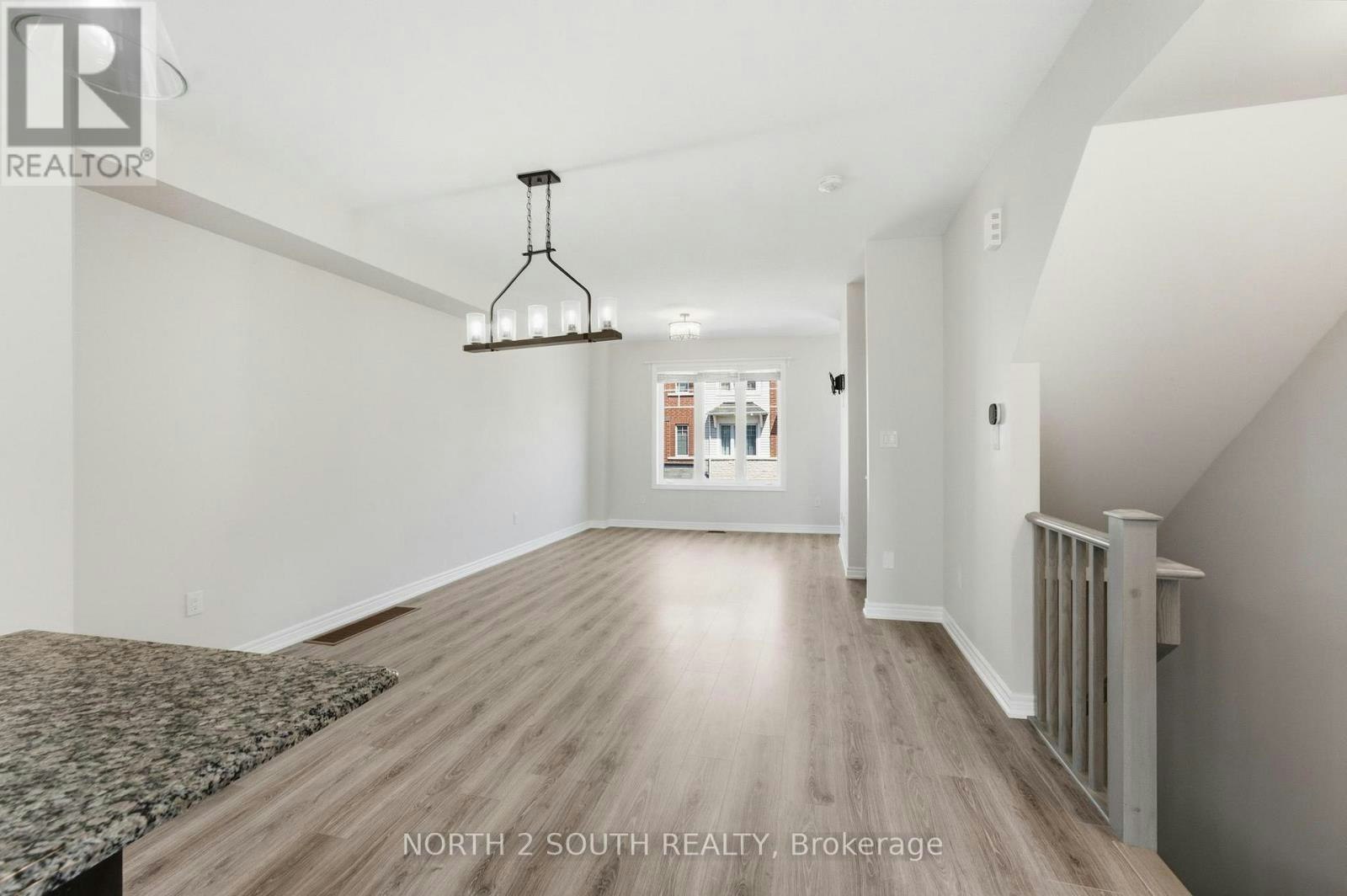 14 Snowberry Lane, Hamilton, ON, L8K 0A4 - 4