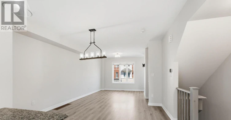 14 Snowberry Lane, Hamilton, ON, L8K 0A4 - 4