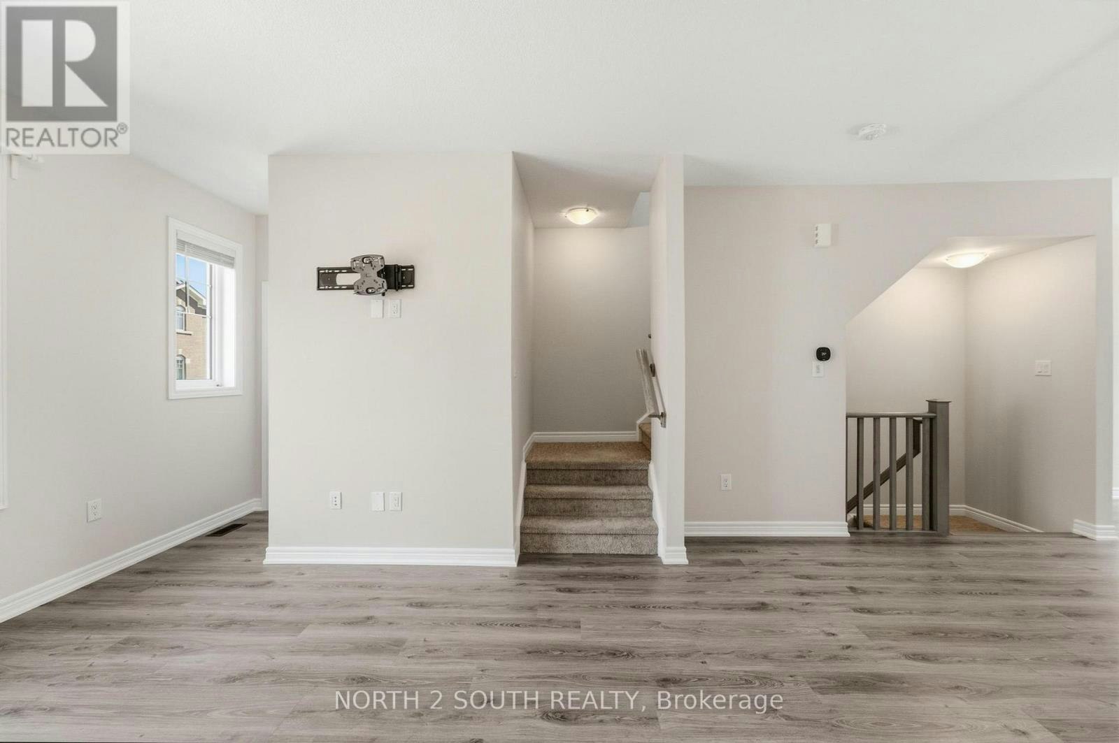 14 Snowberry Lane, Hamilton, ON, L8K 0A4 - 7
