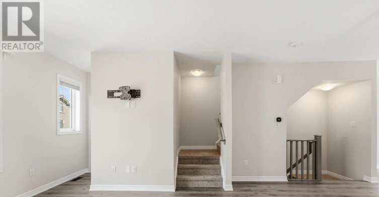 14 Snowberry Lane, Hamilton, ON, L8K 0A4 - 7