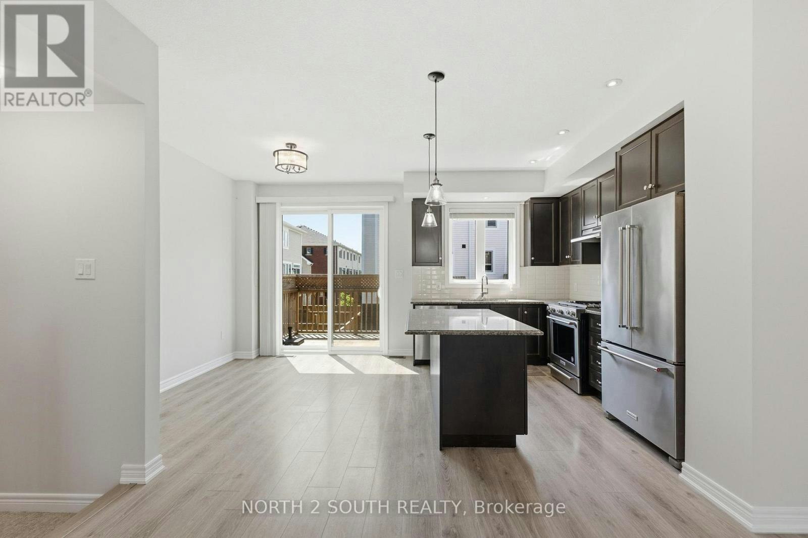 14 Snowberry Lane, Hamilton, ON, L8K 0A4 - 8