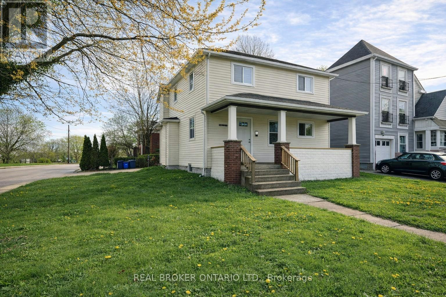 4394 Ellis Street, Niagara Falls, ON, L2E 1H4