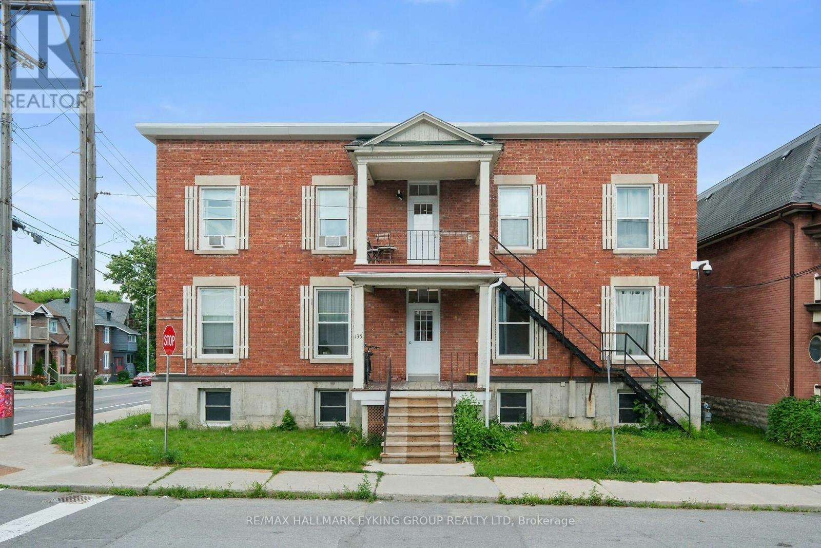 3-135 Concord Street S, Ottawa, ON, K1S 0Z3