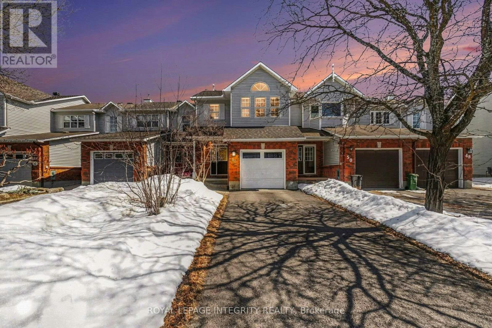 52 Blackdome Crescent, Ottawa, ON, K2T 1A9