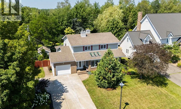 338 Vanier