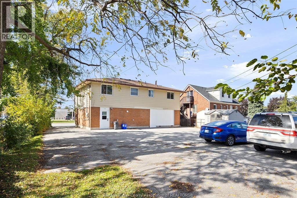 1131 Front Unit Rd B, Lasalle, ON, N9J 2A7 - 12