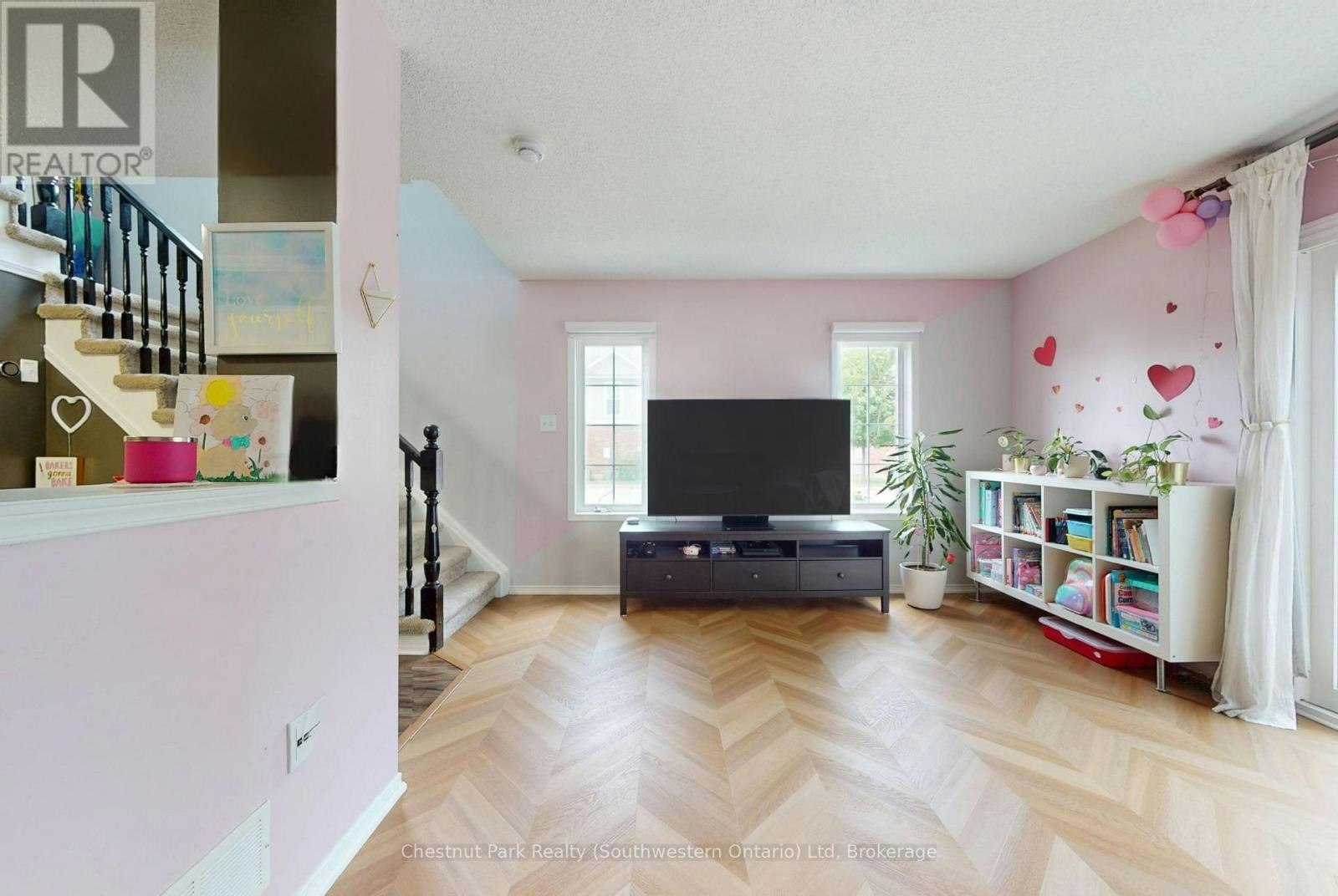 124 Gosling Gardens, Guelph, ON, N1G 5K6 - 9