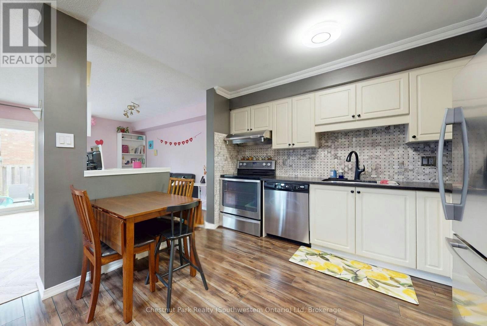 124 Gosling Gardens, Guelph, ON, N1G 5K6 - 7