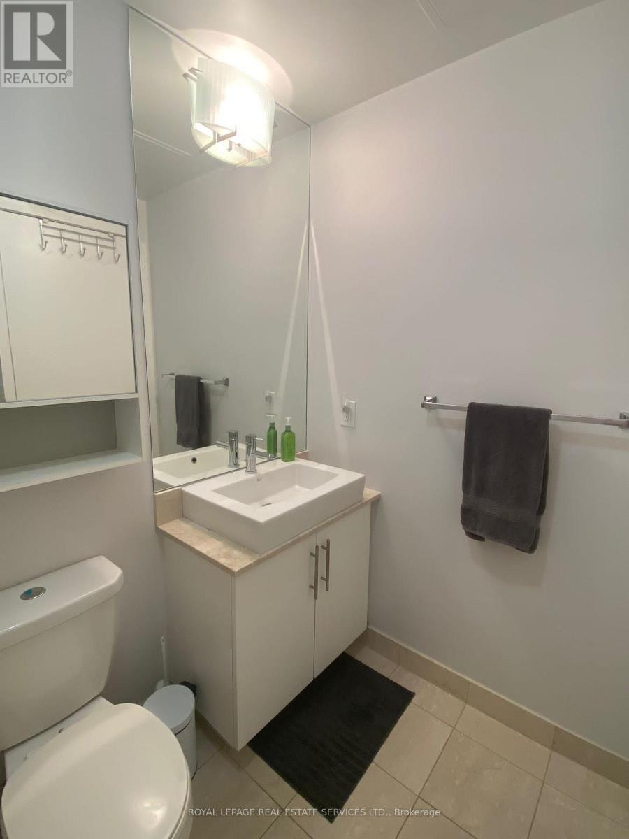 2310-55 Bremner Boulevard, Toronto, ON, M5J 0A6 - 20