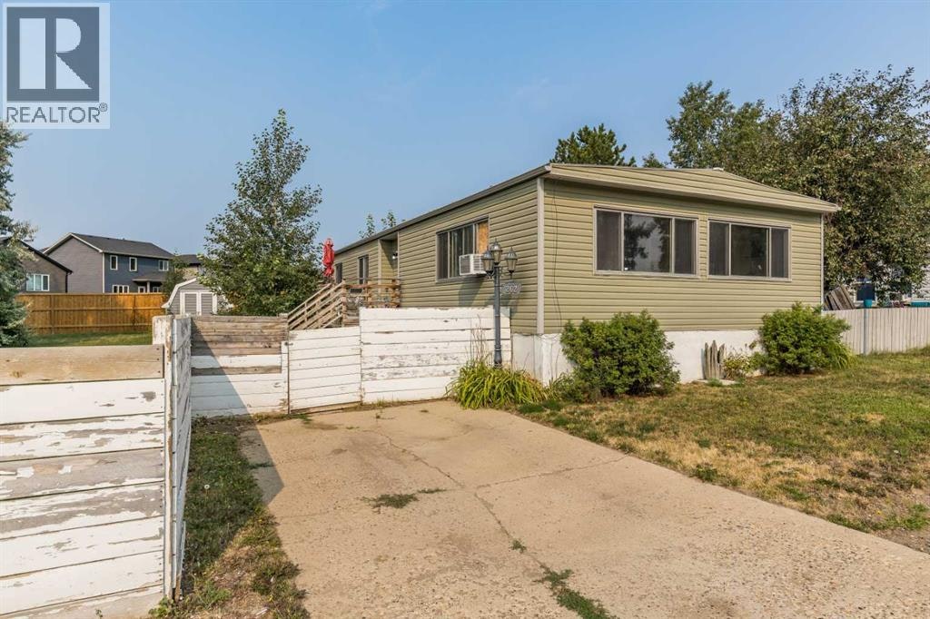 262-4000 13 Avenue SE, Medicine Hat, AB, T1B 1J3