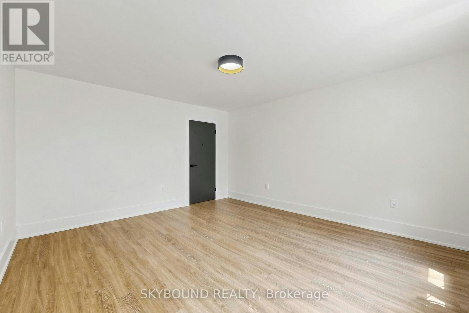 11-1165 Kingston Road, Toronto, ON, M1N 1P2
