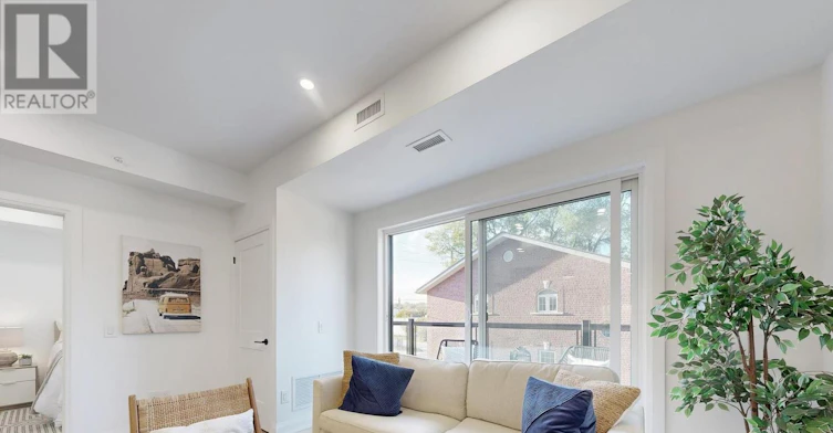 203-49 Charles Street, Newmarket, ON, L3Y 3V7 - 6