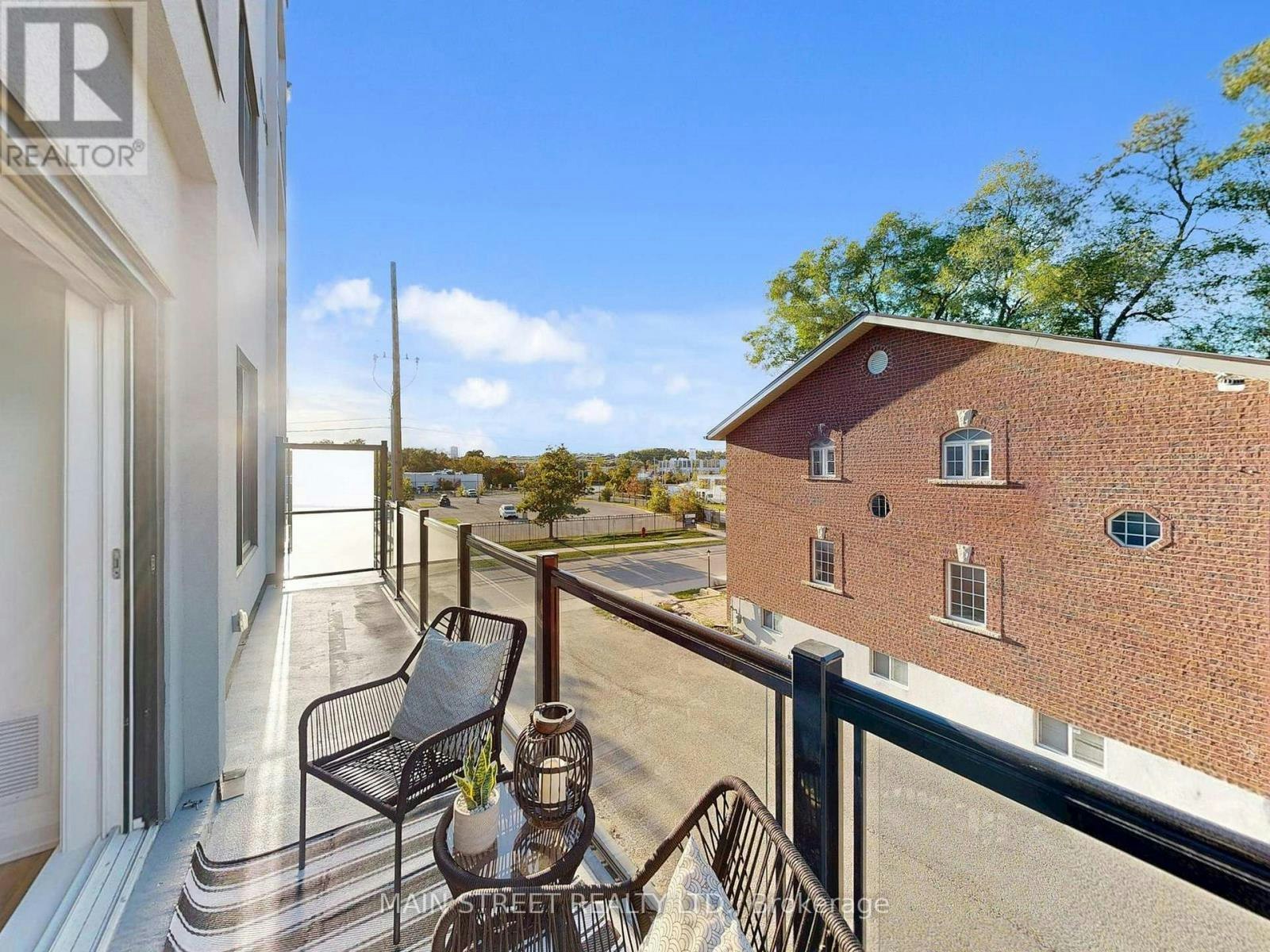 203-49 Charles Street, Newmarket, ON, L3Y 3V7 - 13