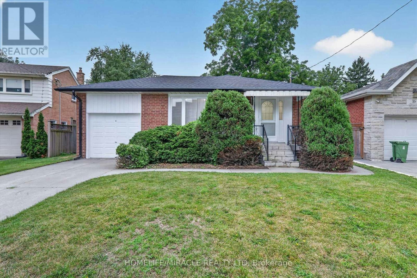 18 Elderfield Crescent, Toronto, ON, M9C 3K7