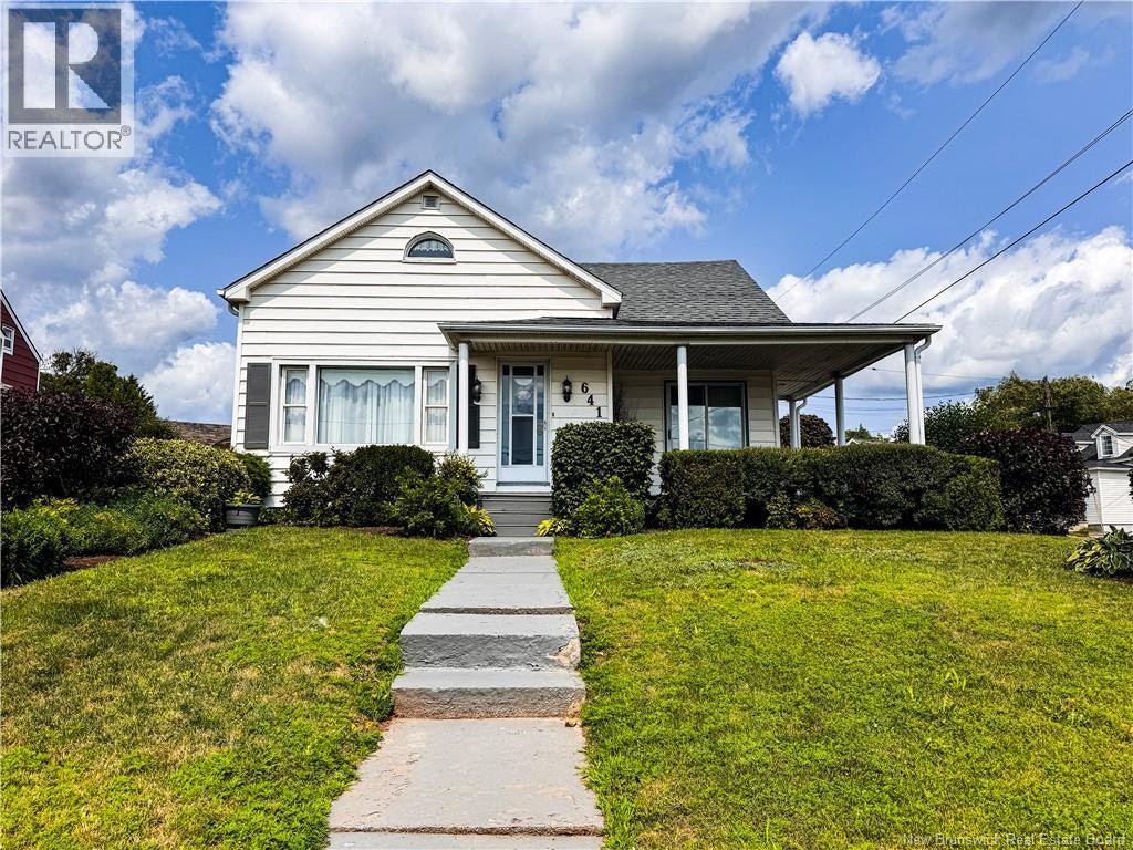 641 Acadie, Dieppe, NB, E1A 1J6