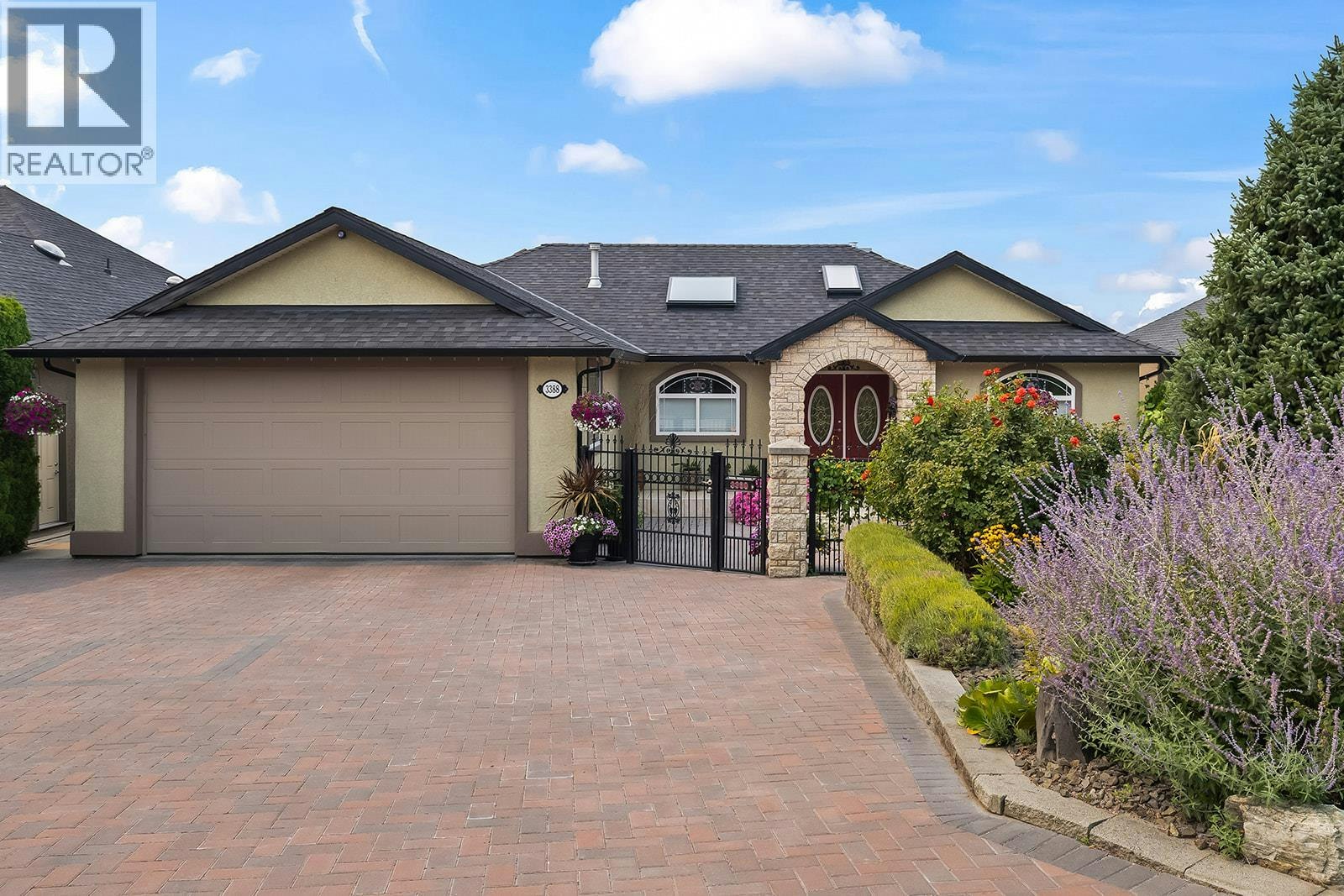 3388 Ridge Boulevard, West Kelowna, BC, V4Y 2V6