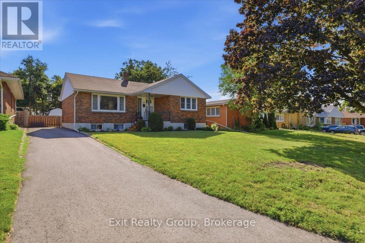 33 First Avenue, Quinte West, ON, K8V 4C2