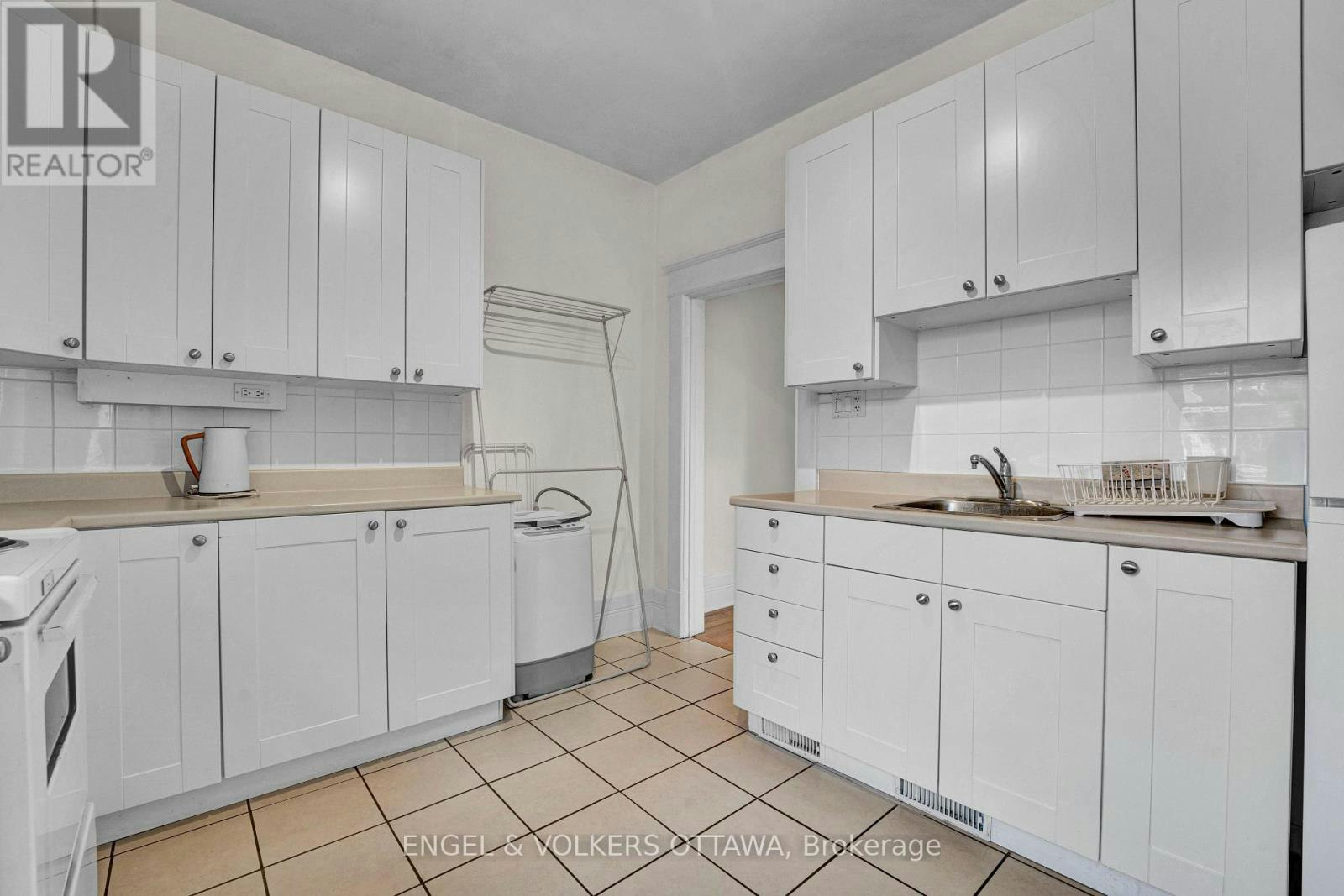 2-172 Ivy Crescent, Ottawa, ON, K1M 1X6 - 9