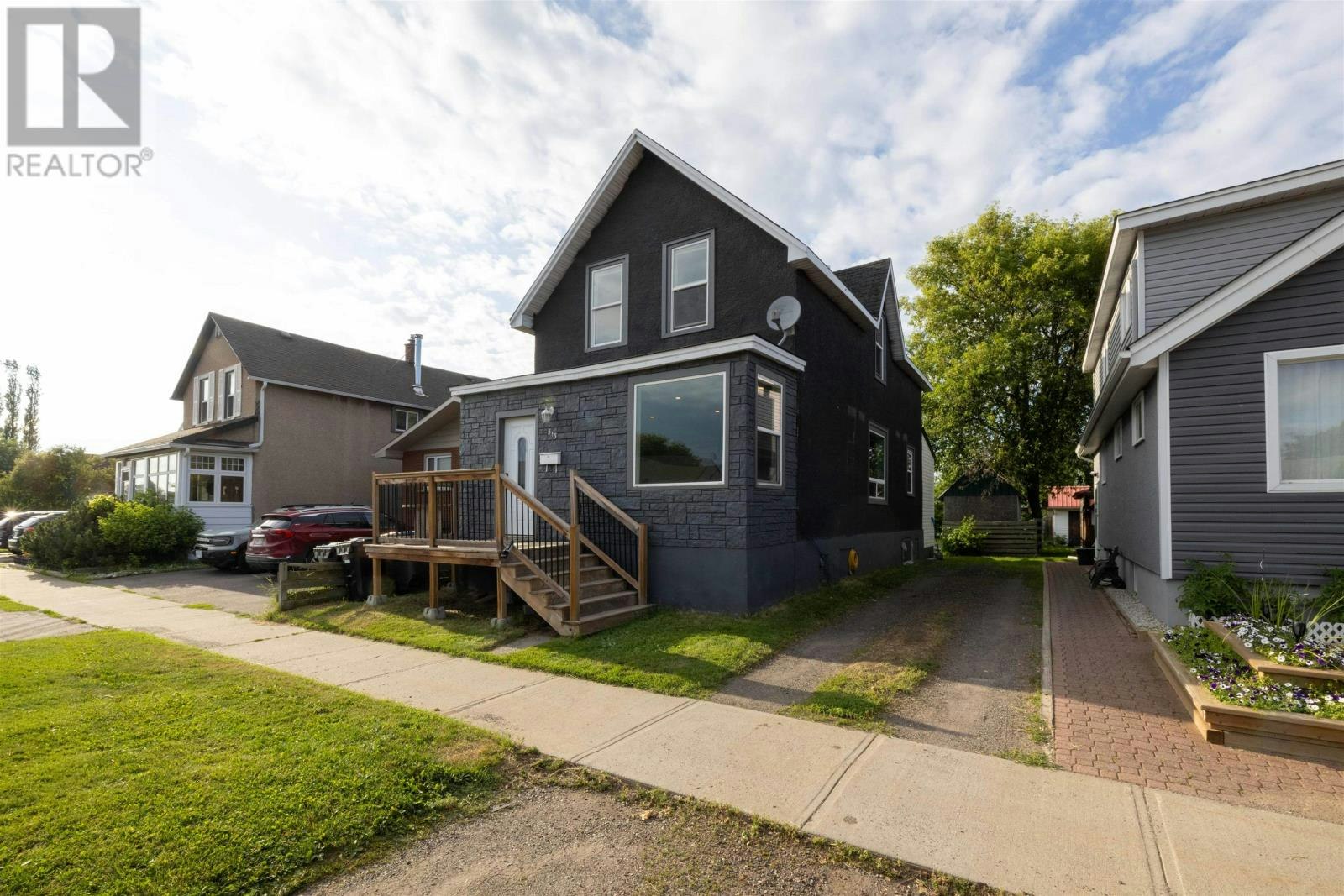 513 Christina Street E, Thunder Bay, ON, P7E 4P4
