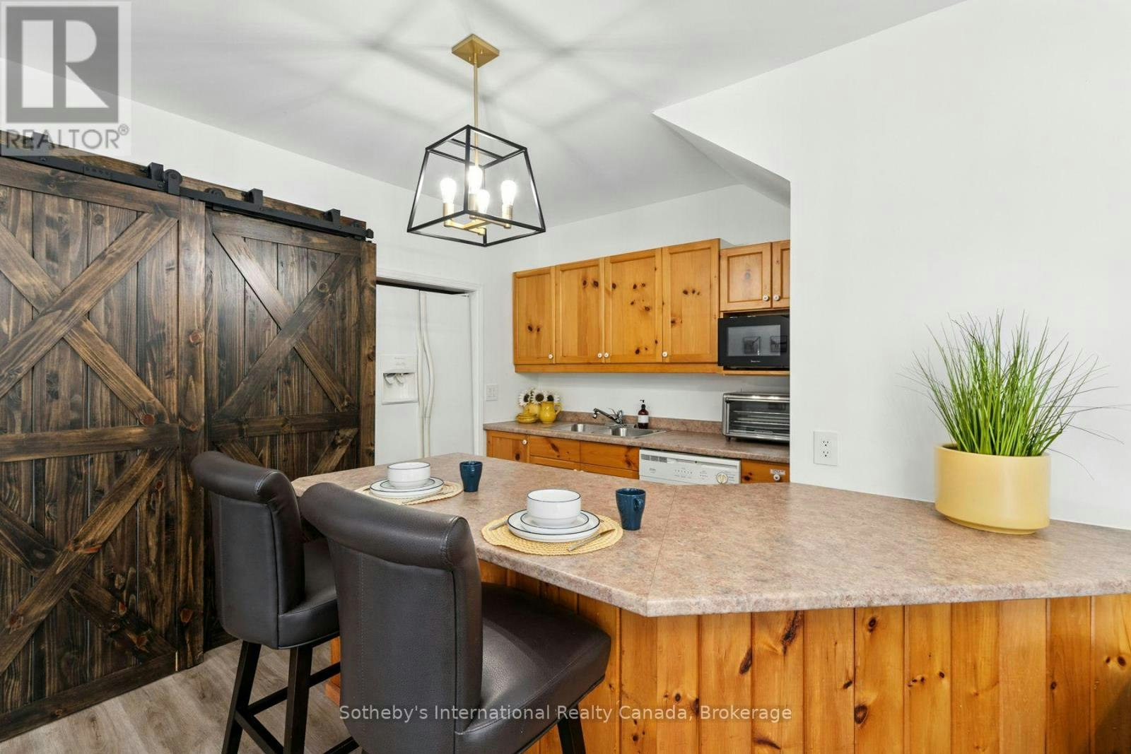 LOWER LEVEL-1060 Kahshe Lake Road NORTH, Gravenhurst, ON, P0E 1G0 - 2