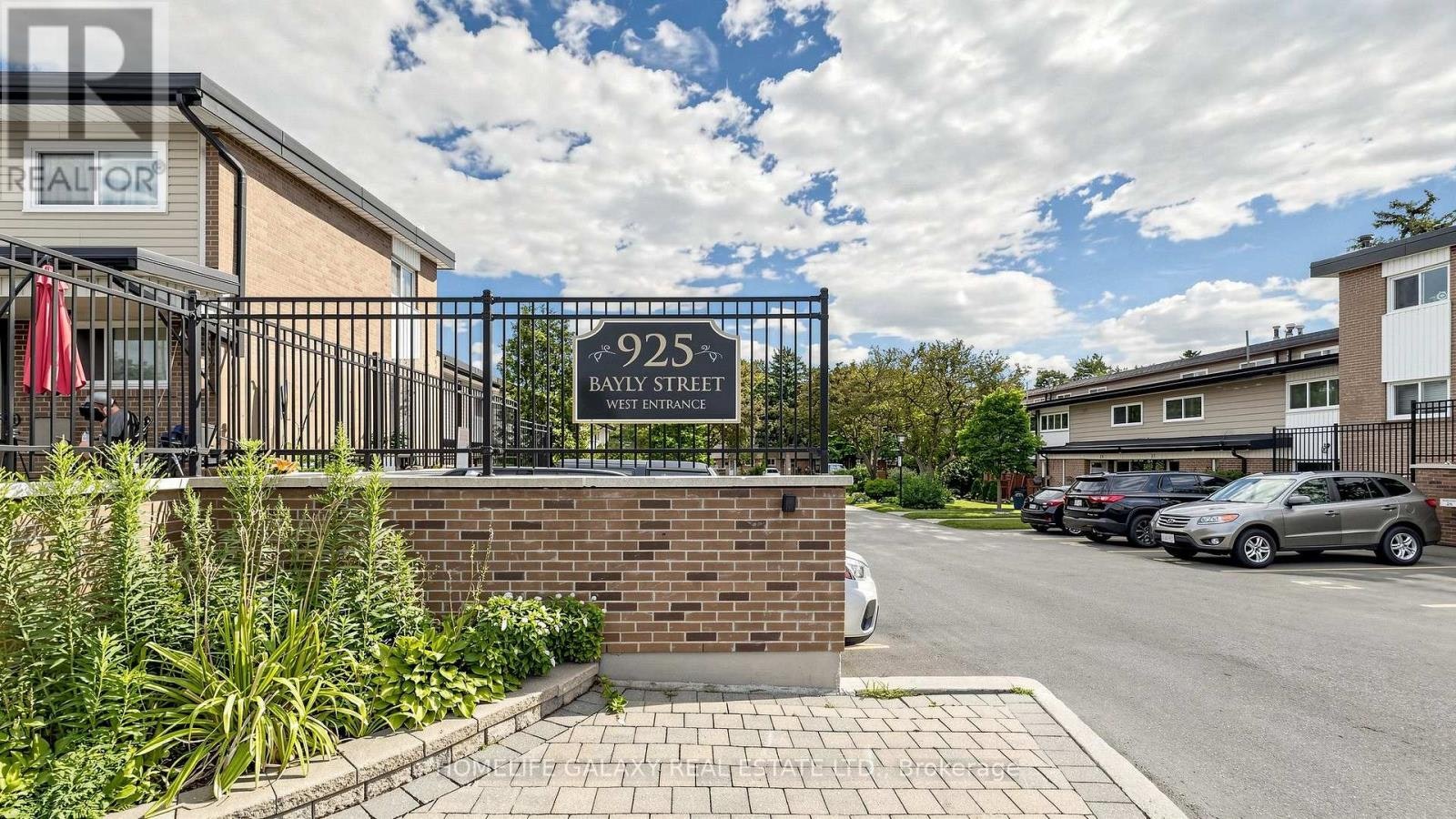 16-925 Bayly Street, Pickering, ON, L1W 1L4