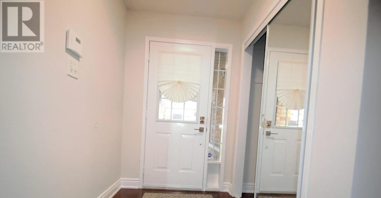 28 Deerwood Crescent, Richmond Hill, ON, L4E 4B5 - 2